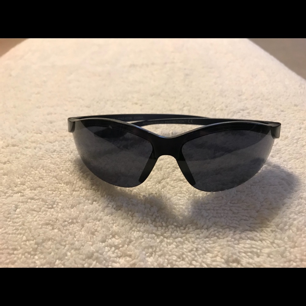 Black wrap sunglasses